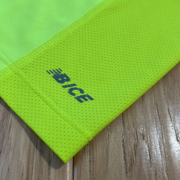 New Balance Neon Yellow Women's Top - Picture 6 of 6